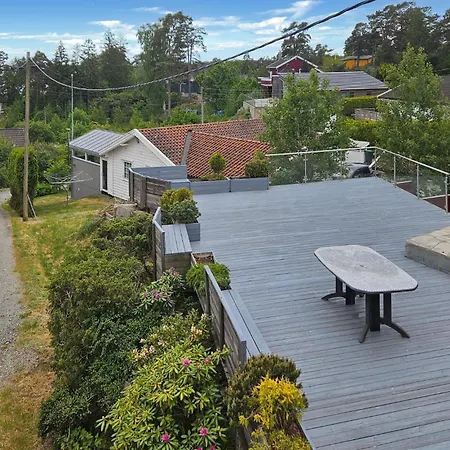 Ferienhaus 2 Bedroom Cozy In *