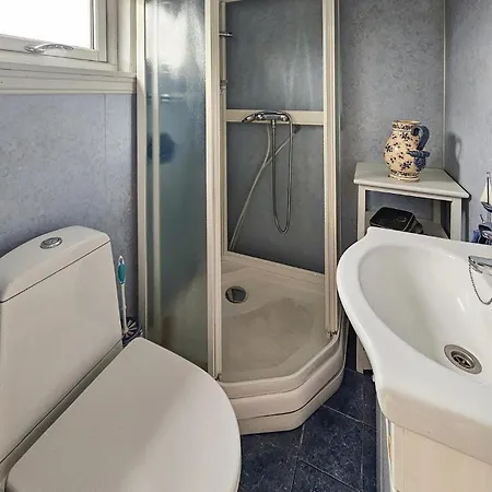 2 Bedroom Cozy In * Laurkollen