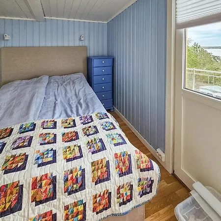 2 Bedroom Cozy In Nyaraló Laurkollen